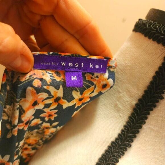 West Kei Floral Woven 3/4 Sleeve Keyhole Top, Tie-Front, Size Medium - Picture 7 of 8